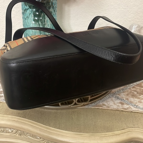 💗AUTHENTIC 💗 BURBERRY tote - Picture 12 of 17